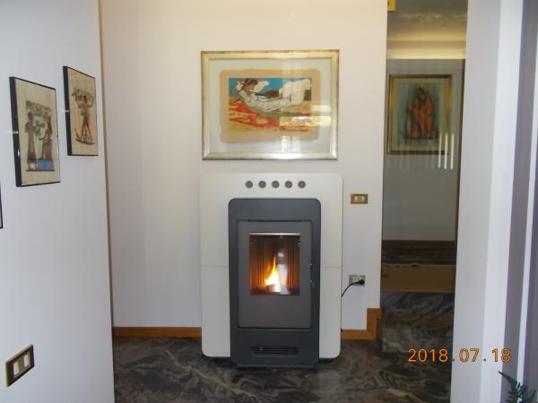 Stufa a pellet Piazzetta P937